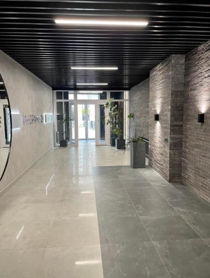 Apartment New Building In Center 드네프로페트로프스크 외부 사진