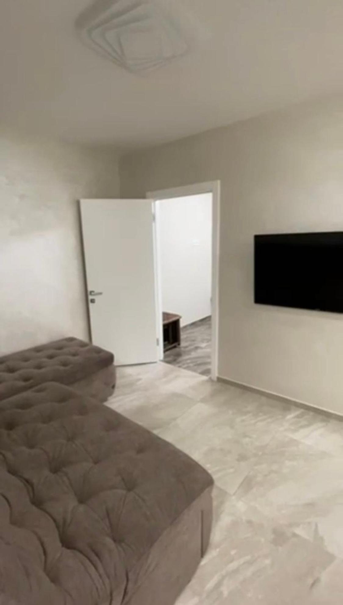 Apartment New Building In Center 드네프로페트로프스크 외부 사진